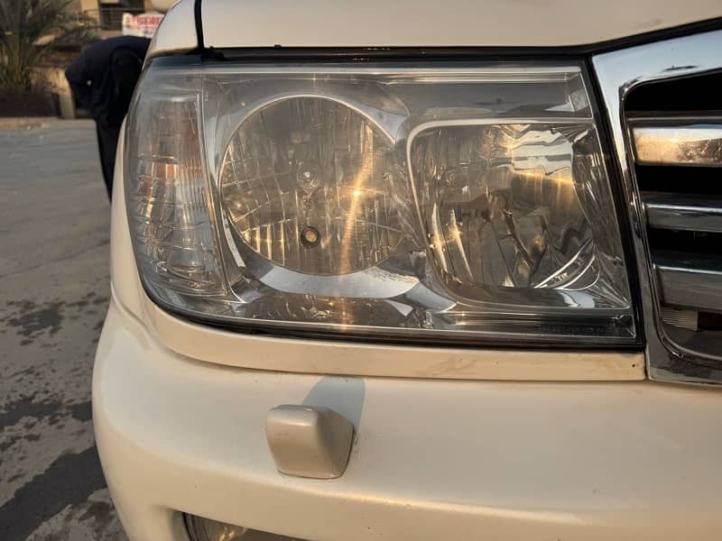 Land cruiser 100 series Head Light 2