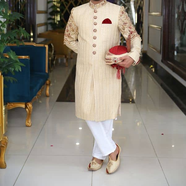 Sherwani 0