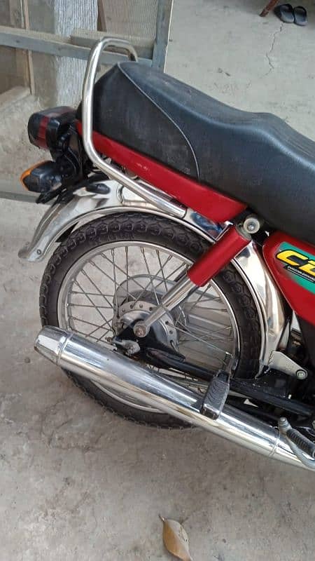 bike for sale lane waly rabta kare  contact this number 03044490629 2