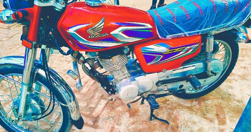 Honda CG125 2022 All Punjab Number Lush Condition 1