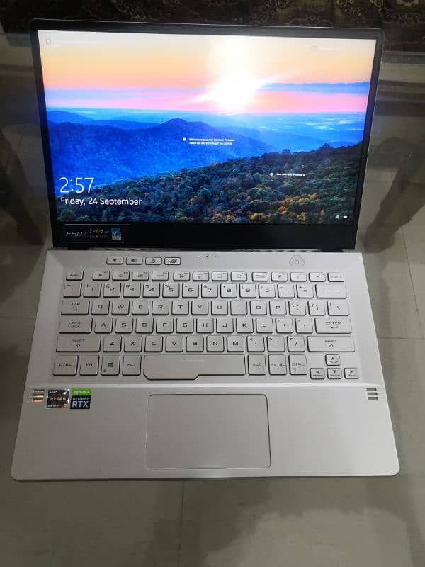 ASUS Zephyrus G14 GA401QM Laptop 1