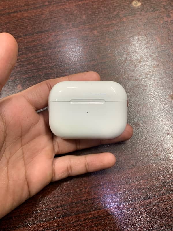 Air pod pro 1st genration 2