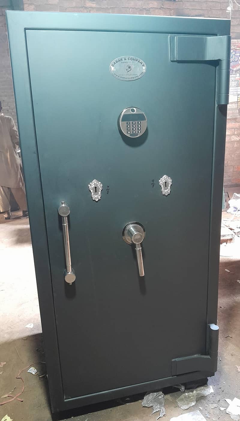 FireProof Safe Urgent Sale. 7