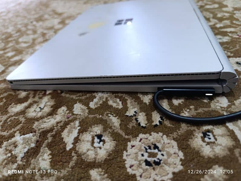 Microsoft Surface Book 8