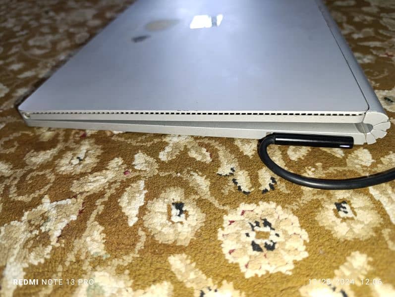 Microsoft Surface Book 11