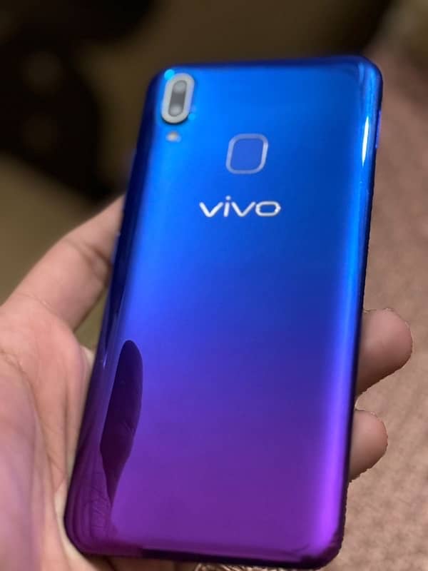 Vivo Y95 4/64 With Box + Original Charger 2