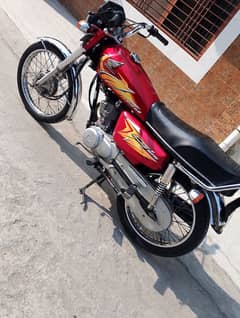 Honda 125 2021 model Red colour