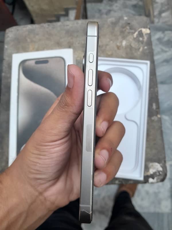 iPhone 15 Pro 256gb Factory Unlocked 3