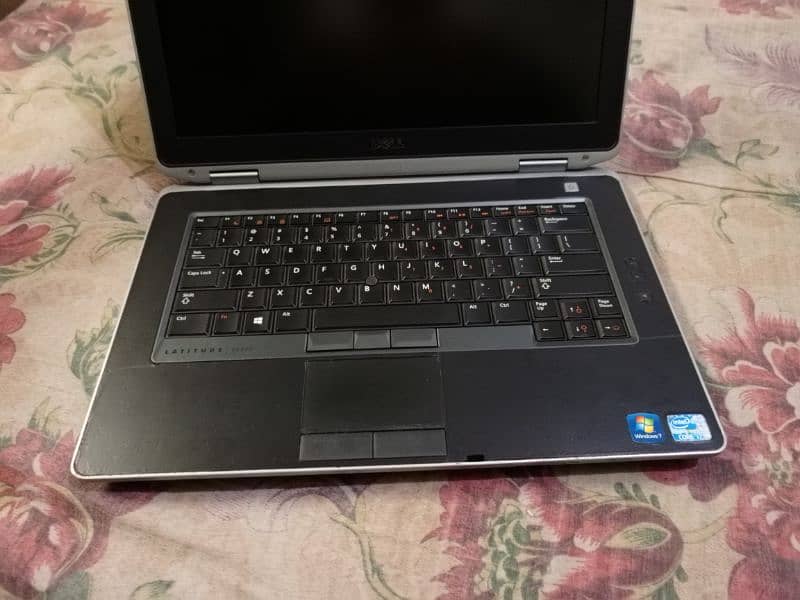 dell Core i7 Nvidia graphic card latitude e6430 laptop good condition 13