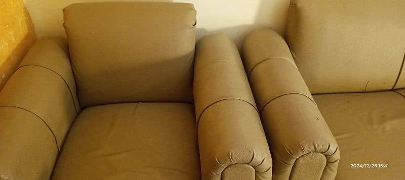 4 seater sofa for sale 2