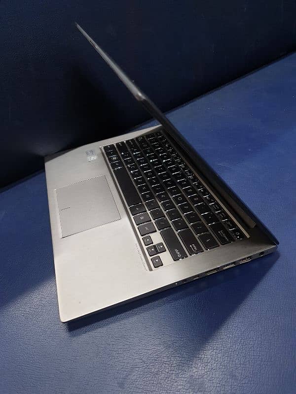 Asus Zenbook UX32A Ultrabook 2