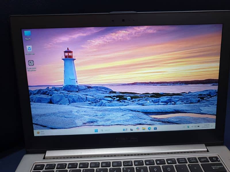 Asus Zenbook UX32A Ultrabook 8