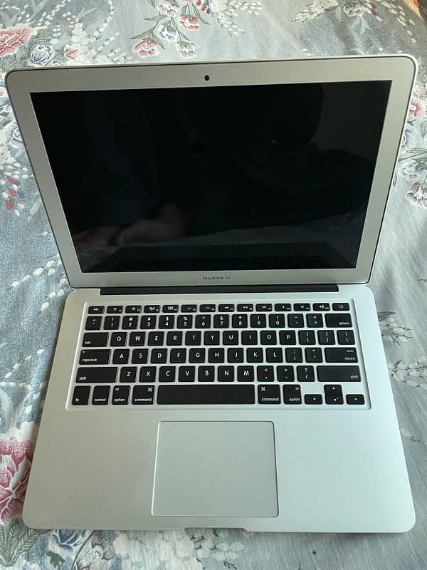 Macbook Air 2017, 256Gb 0