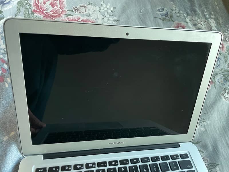 Macbook Air 2017, 256Gb 3