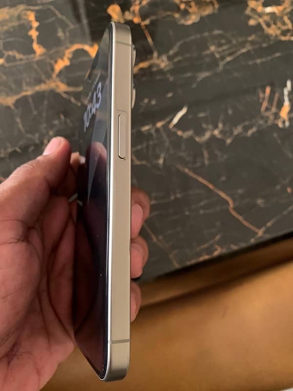 iPhone 15 Pro Factory Unlocked 6