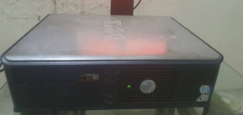 pc 4 gb ram 80gb hard core 2 1