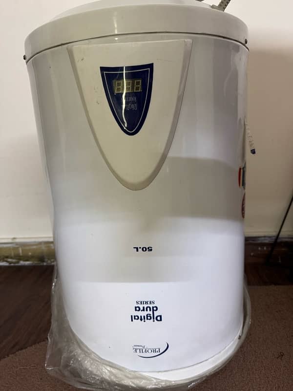 50L Digital Dura Series Italian Electric geyser for Sale 4