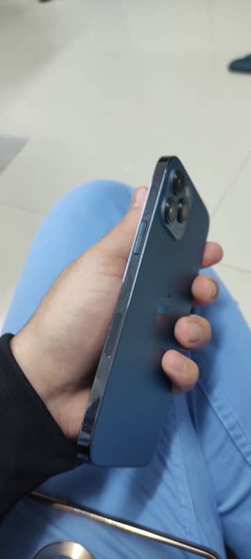 iphone 12 pro max Pacific Blue 3