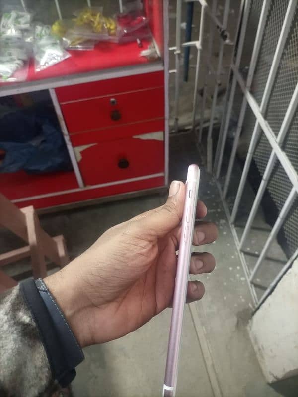 Iphone 7 PLuS 128 GB Non PTA Bypass 03089779498 4