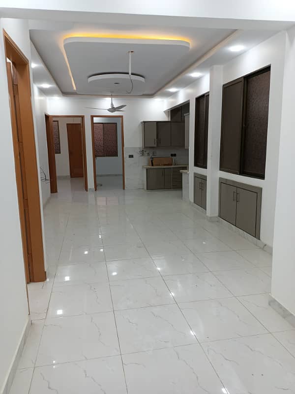 3 Bed D D With Roof Portion In Abul Hasan isphani Road Block 4 0