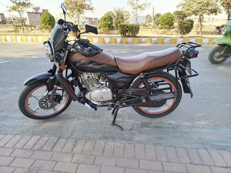 Suzuki GS 150 SE Fully Modified for Tourism 0