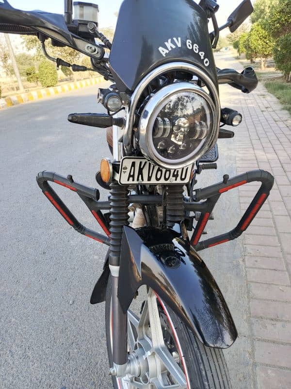 Suzuki GS 150 SE Fully Modified for Tourism 8