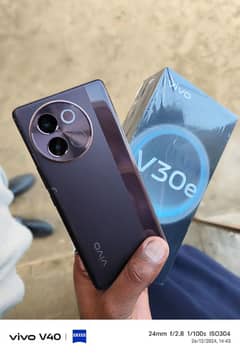 Vivo V30e