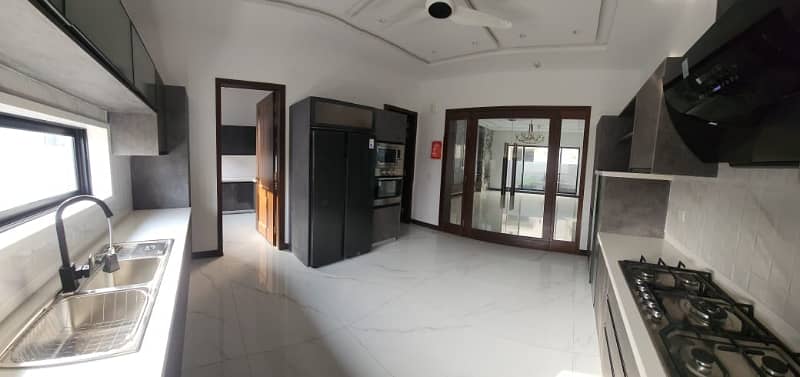 Beautiful 1kanal Upper portion For Rent 5