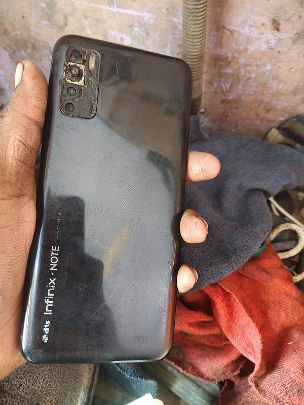 I'm selling Infinix Note7 Good Condition 3