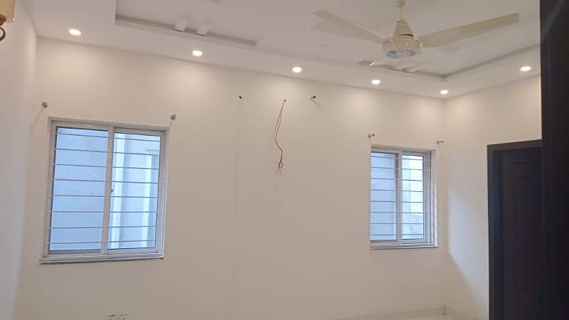 Fully Tile Flooring 1 Kanal Upper Portion For Rent E-Block DHA Phase 6 3