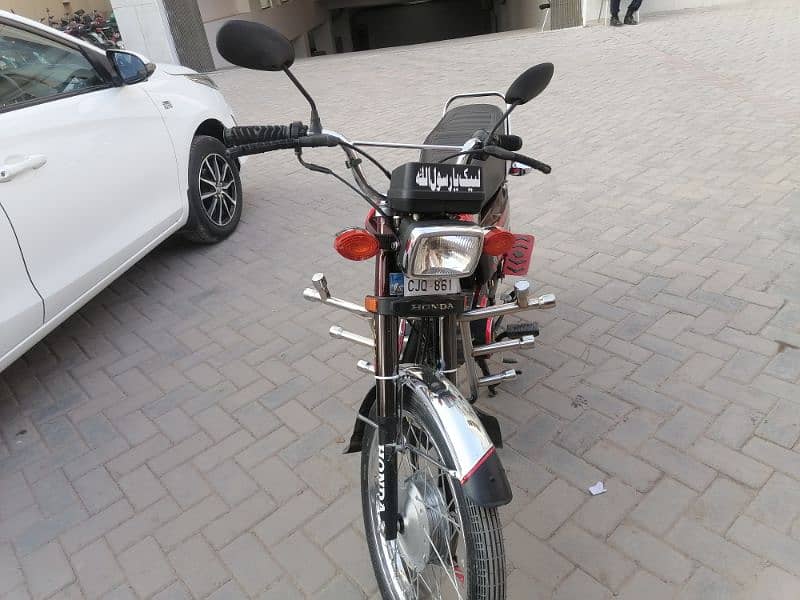 urgent sale honda 125 need money 4