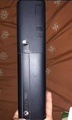 xbox 360 elite 250 gb with wireless controller