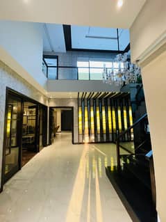 01 Kanal Luxury House For Sale In DHA Phase 4 Block-FF Lahore.