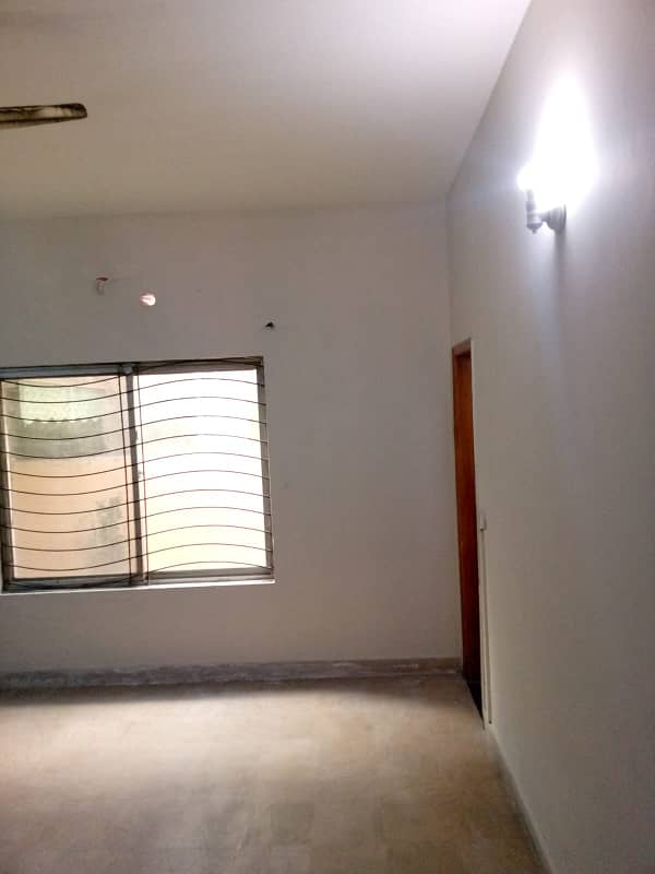 5 marla upper portion available for rent in Bahria Town: Sector D 4