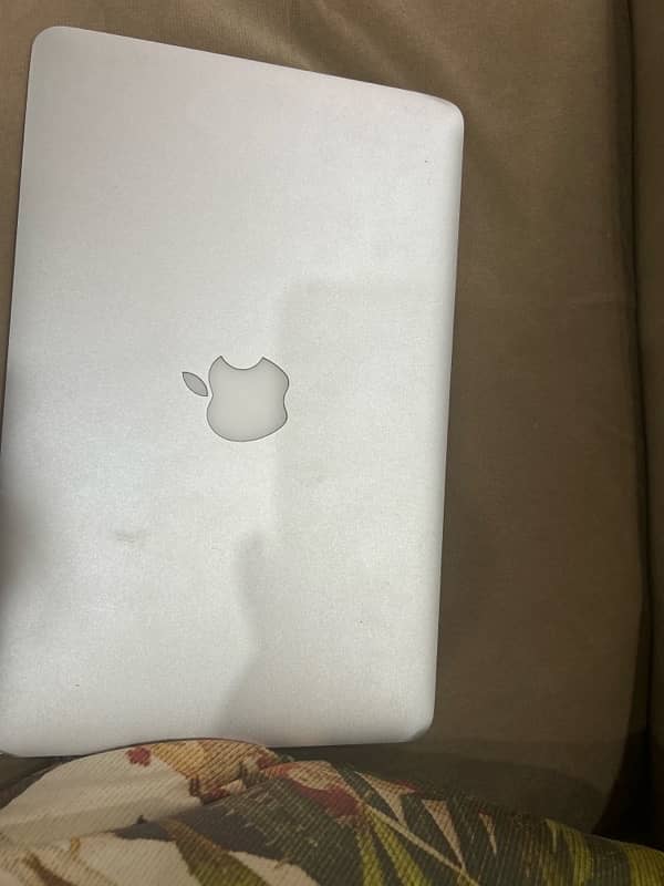 mac book air late 2014 0