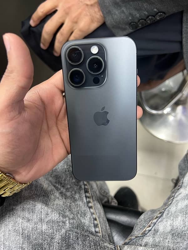 iphone 15 pro 128 GB 3