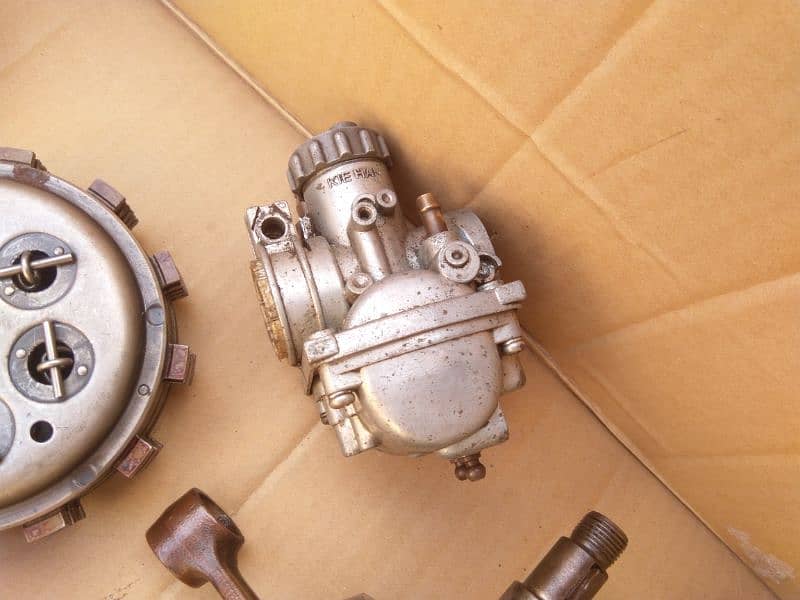 Suzuki 2 Stroke 100cc Shogun Engine Parts 3