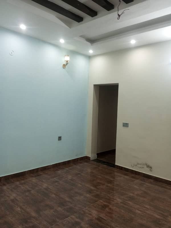 10 marla Full hous new type available for rent Pcsir society ph2 block A 2