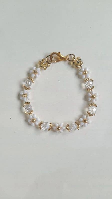 Beaded bracelet 0