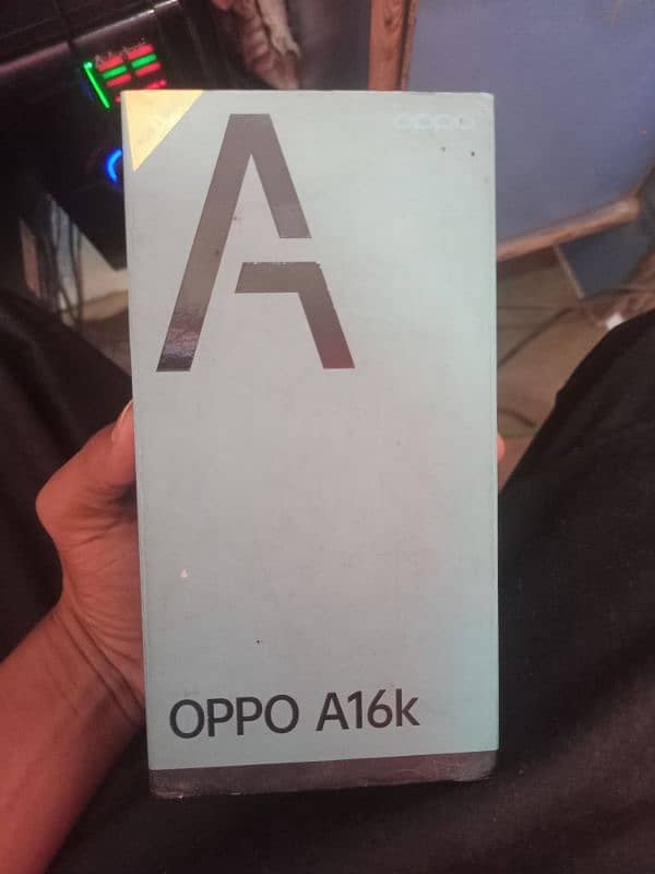 Oppo A16k . . 10 by 10 . . . 4/64 8