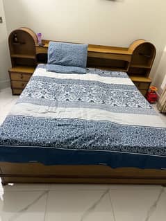 I want to sell my bed set with dressing table