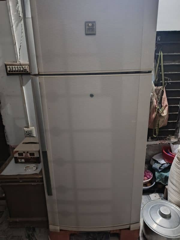 Dawlance Jumbo size refrigerator 0