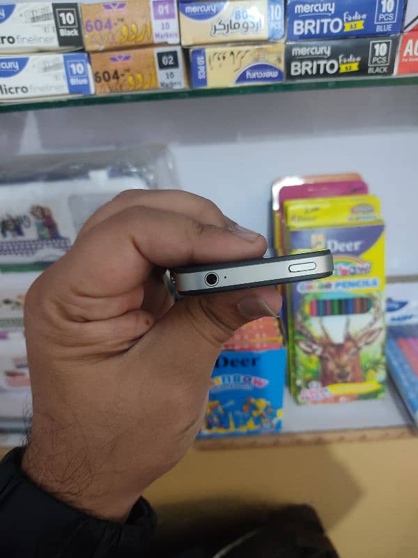 Iphone 4S 16gb non pta 3