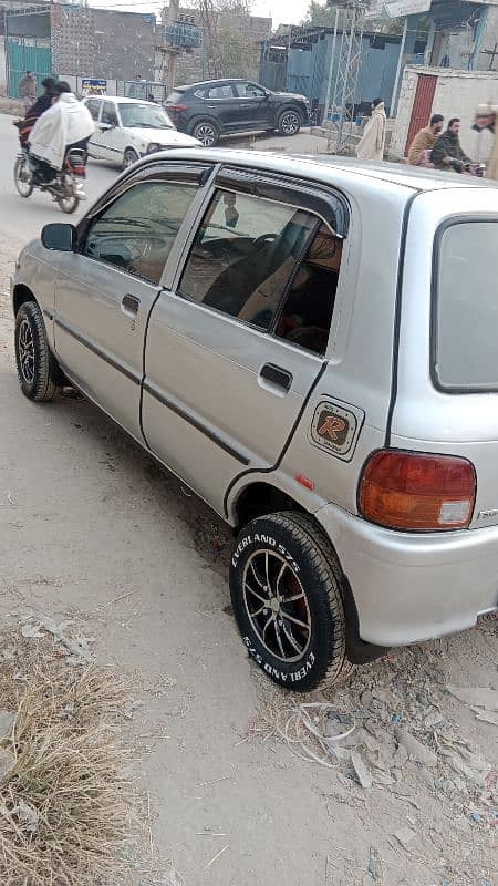 Daihatsu Cuore 2003 3