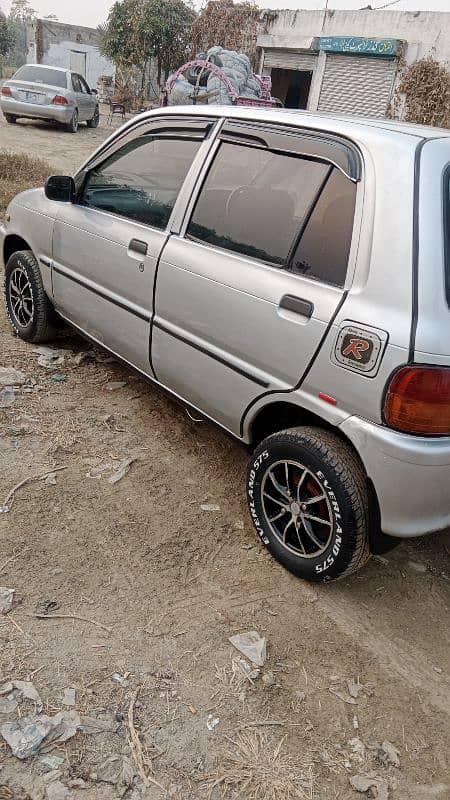 Daihatsu Cuore 2003 10