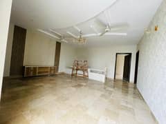 10 Marla House For Sale In DHA Phase 3 Block Z