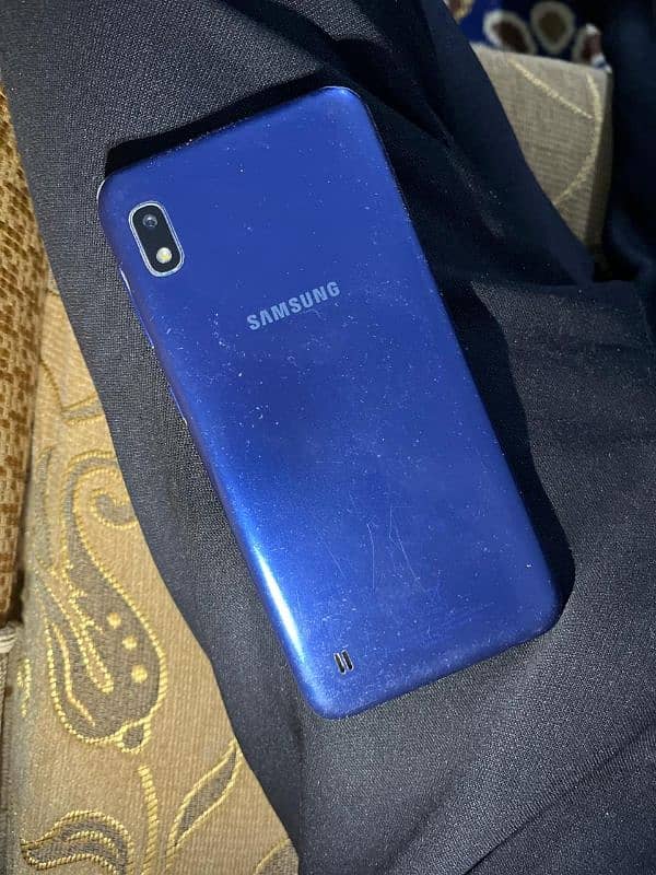 Samsung Galaxy A10 mobile phone 7