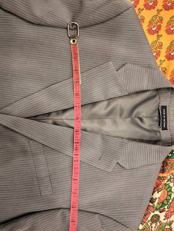 2 pc TH suit. Grey 11