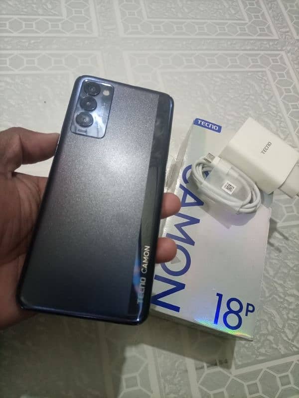 Tecno Camon 18P 8/128 1