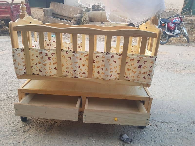 baby cot 4